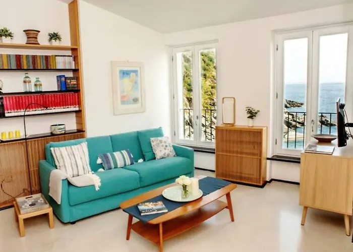 Il Ciasso Romantic Seafront Escape