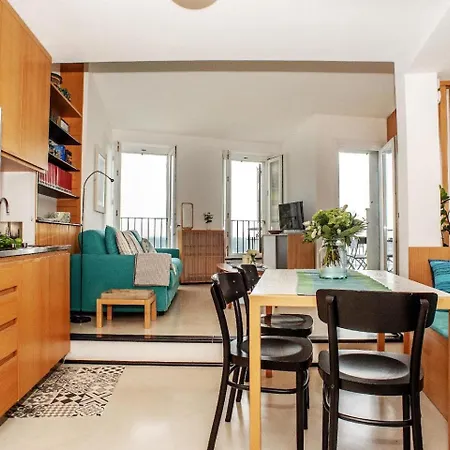 Il Ciasso Romantic Seafront Escape 베르나차