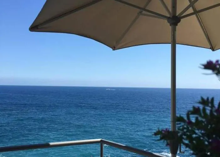 Il Ciasso Romantic Seafront Escape Apartment Vernazza