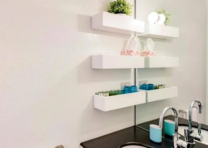 Il Ciasso Romantic Seafront Escape Apartment